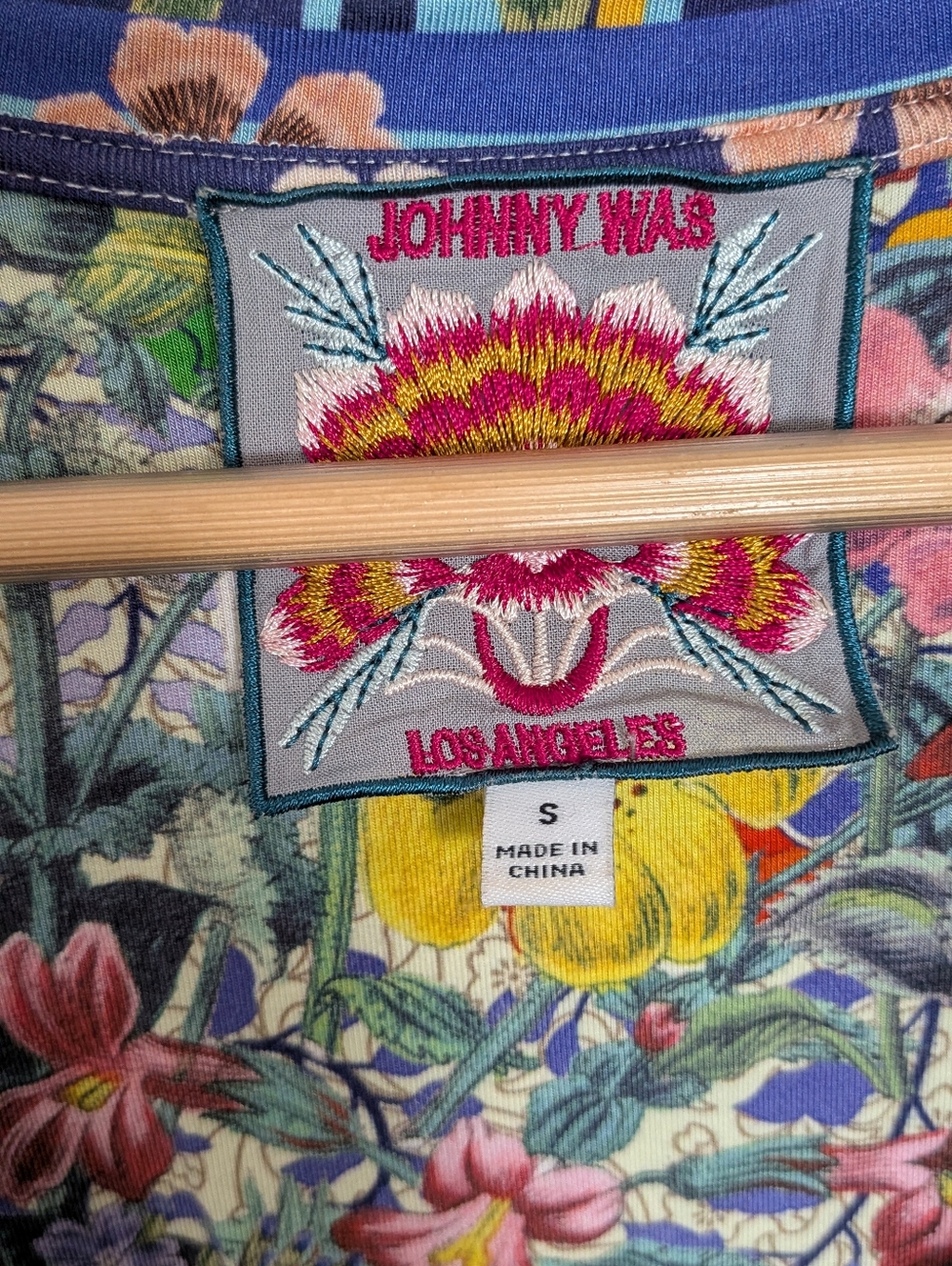 Johnny Was Top Wild Flower Janie Long Sleeve V-Neck Bamboo Swing Tee Sz S - Picture 2 of 7